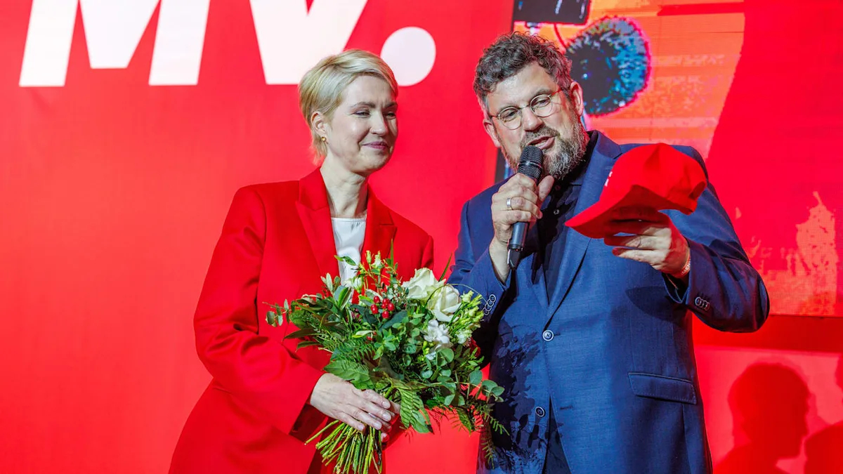CDU „schlägt verzweifelt wild um sich“ - Jetzt schießt Schwesigs SPD im TV-Zoff zurück!
