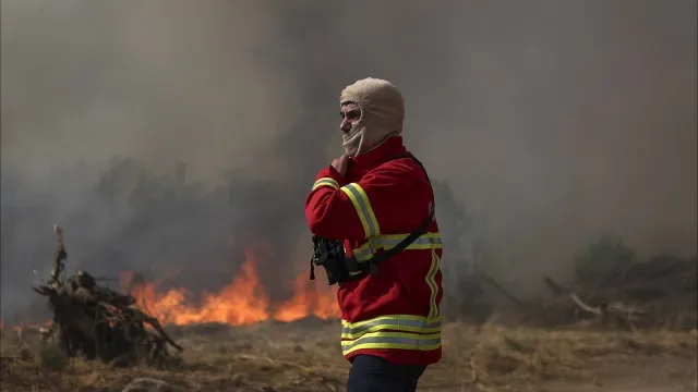 Fogo em Abrantes a caminho de Mação mas sem habitações em perigo