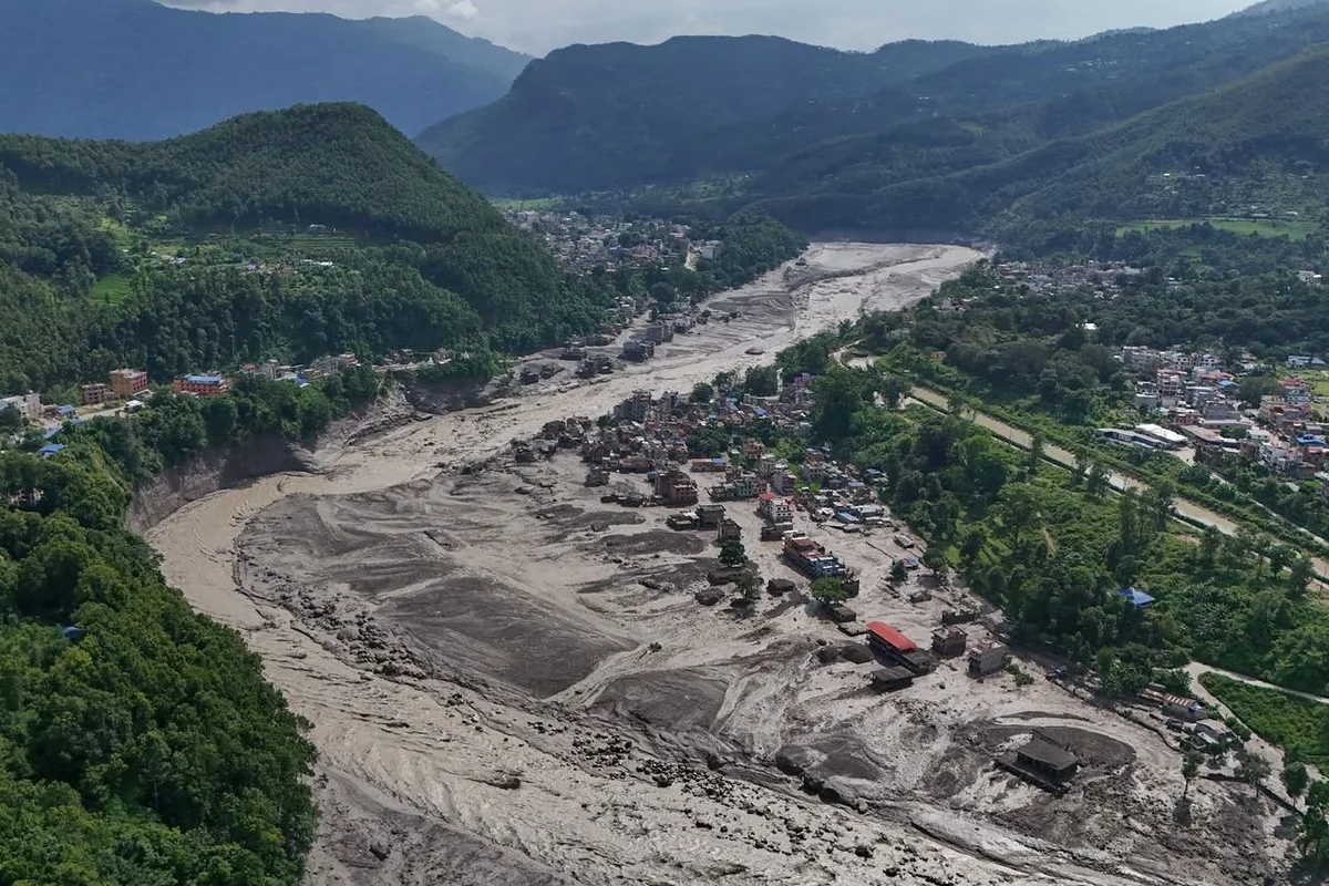 Crues au Népal et au Tibet : « La fonte produit davantage d’eau que les vallées ne peuvent en contenir »