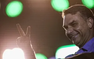 Flávio votou contra reforma tributária, mas promete enviar nova regulamentação