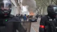 Prédio de turismo em Lyon é incendiado em meio a protestos na França