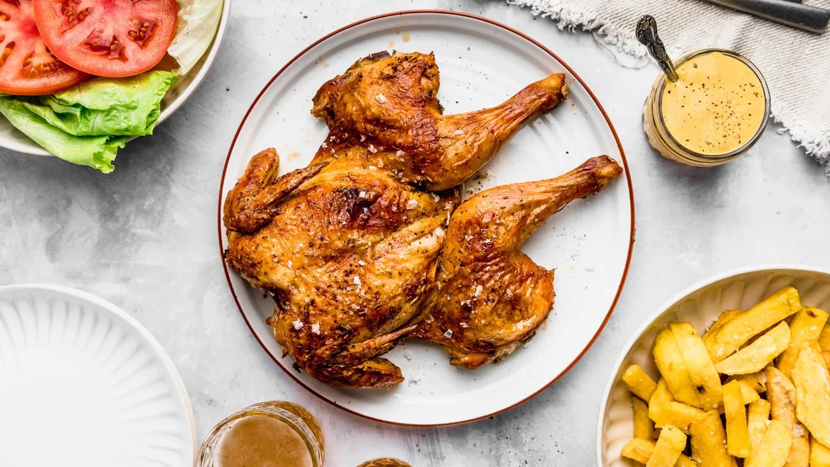 Limeños consumen 74 kilos de pollo al año: en Perú el promedio es de 55 kg.