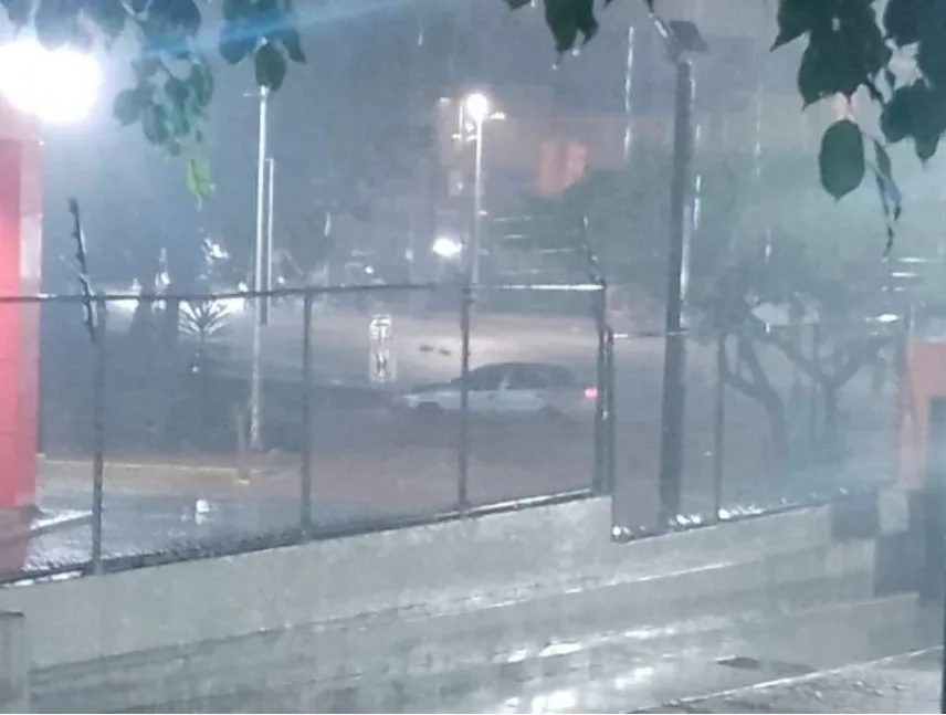 Dos adolescentes mueren arrastradas por la corriente en Caracas