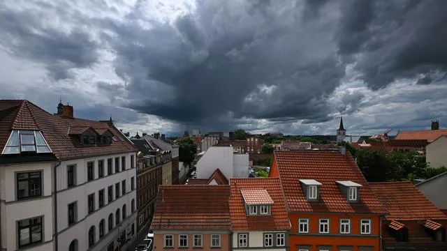 Unwetterschäden: Unwetter in Thüringen: Schäden, Sperrungen und ein Toter