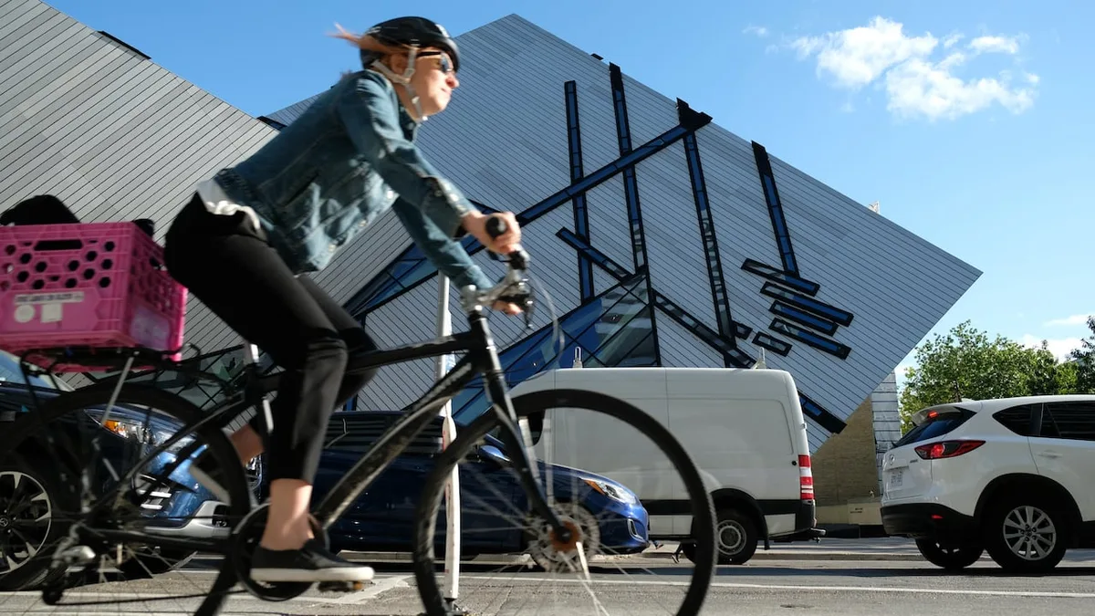 Ford government to begin ripping out, reconfiguring Toronto bike lanes following court of appeal ruling
