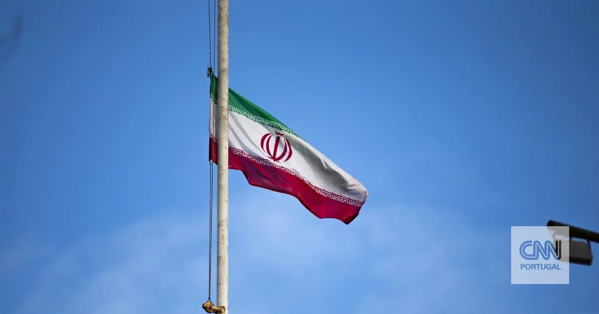 Seis meses após o início da guerra com o Irão, os iraniano-americanos continuam divididos quanto ao que vem a seguir