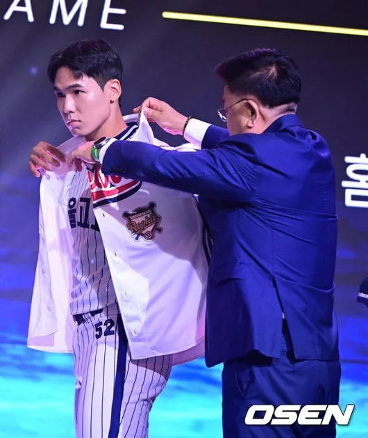 "새 잠실의 얼굴이 되어라" 두산은 김지우에 대한 확신 있었다…1R 기대주 "내보내주신다면 어디든지" 화답 [2027 신인드래프트]