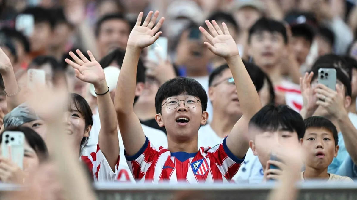 South Korea players wilt in punishing summer heat, push for shift in K League season
