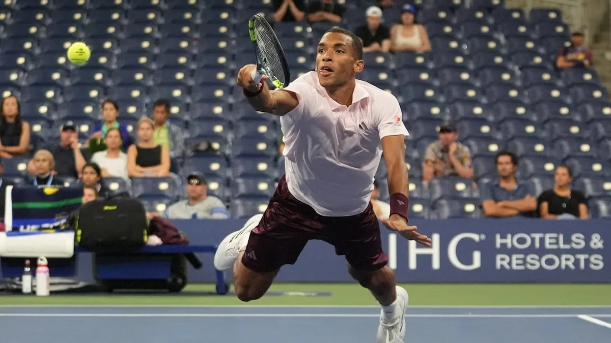 Auger-Aliassime advances past Hijiata in opening-round win at U.S. Open
