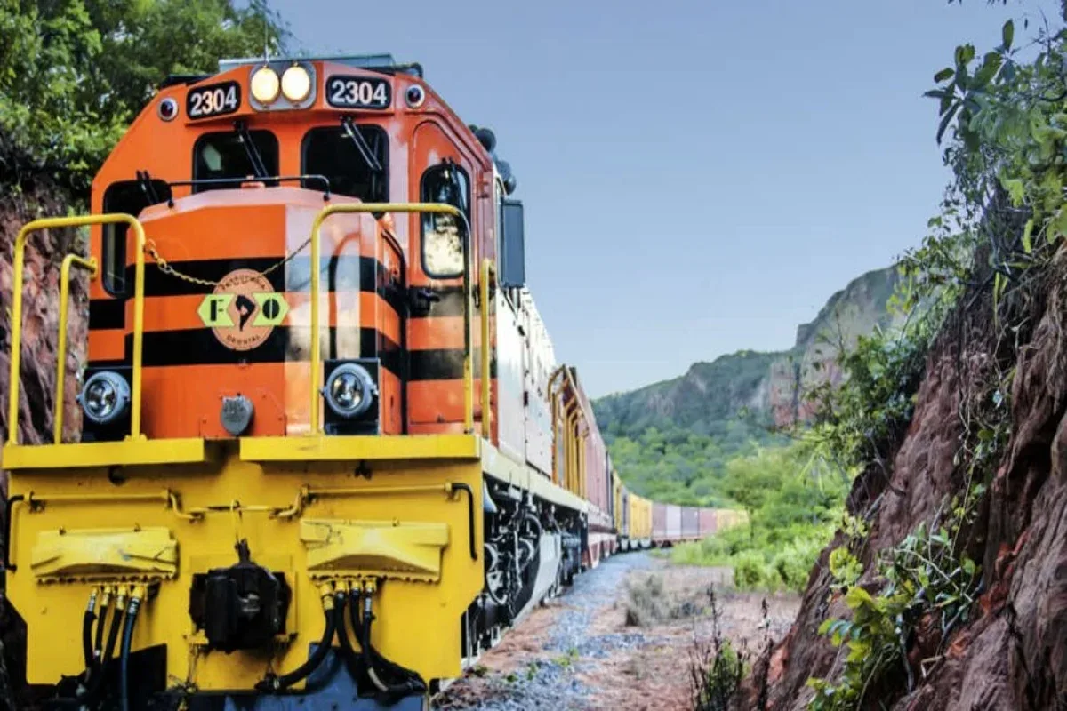 Após 6 anos parado, “Trem da Morte” volta a ligar Brasil e Bolívia