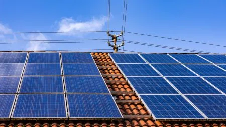 Verbände kritisieren Solar-Aufschlag für größere Haus-Photovoltaik-Anlagen