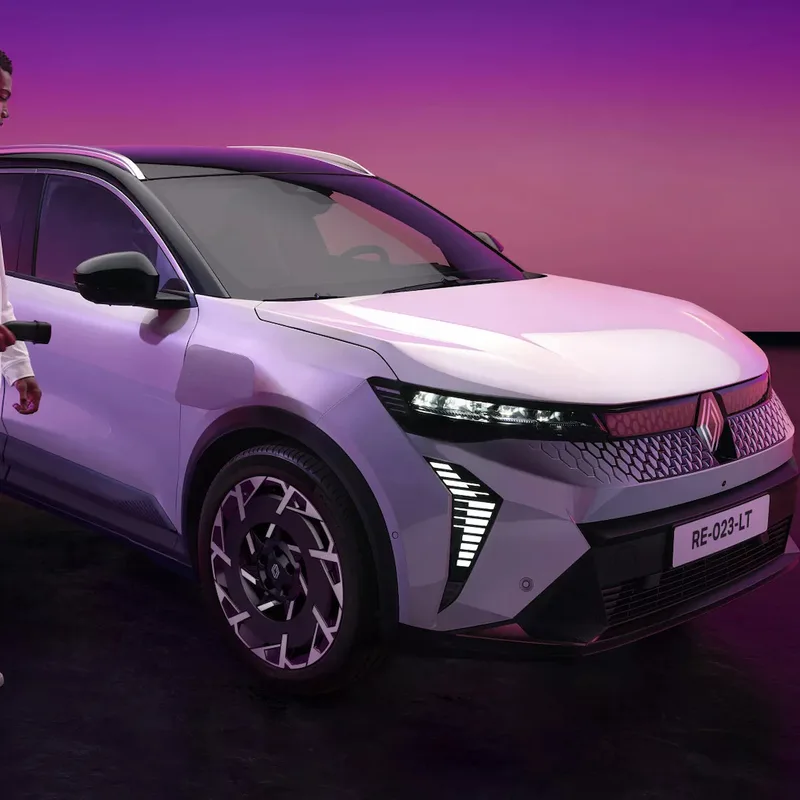 Actualité : Après la Renault 5 E-Tech, le Scénic électrique profite aussi d’un coup de boost (autonomie, recharge rapide, design…)