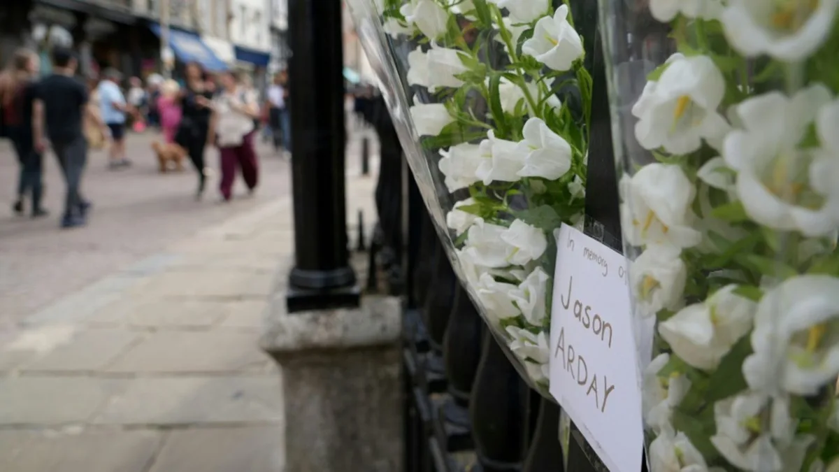 Zehntausende fordern Untersuchung von Gründen für Tod von Cambridge-Professor Arday