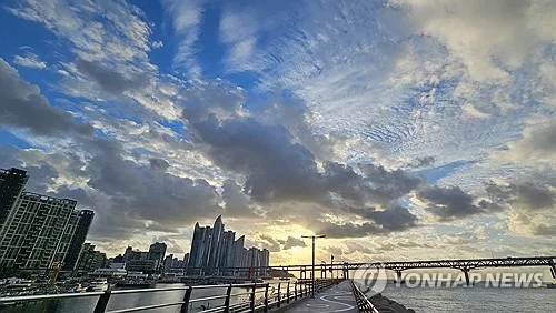부산·울산·경남 낮 최고 26∼29도…해안가 강풍 주의