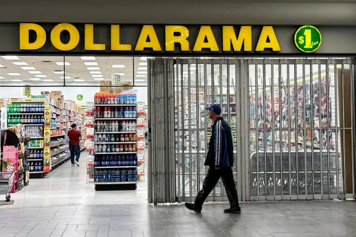 Dollarama expects higher sales as inflation-hit shoppers look for discounts