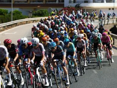 Enric Mas finally wins the Spanish Vuelta after finishing second three times