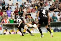 Flamengo domina, vence Bahia e retoma liderança do Brasileirão