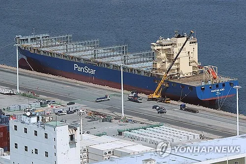 북극항로 시대 연다…국내 컨테이너선 22일 첫 시범운항