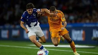 El Real Madrid se mide cara a cara contra Jon Aramburu y Yangel Herrera