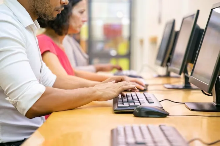 Senac Amazonas abre mais de 600 vagas gratuitas em cursos técnicos