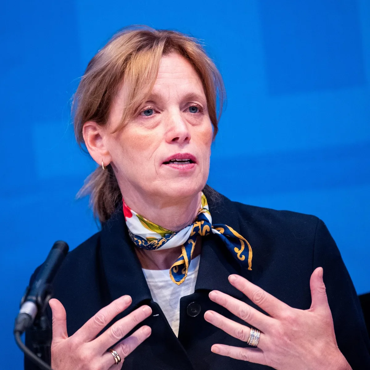 "Besonders grausame Art" - Sexuelle Gewalt an Schulen: Bildungsministerin Prien erhöht Druck auf Bundesländer