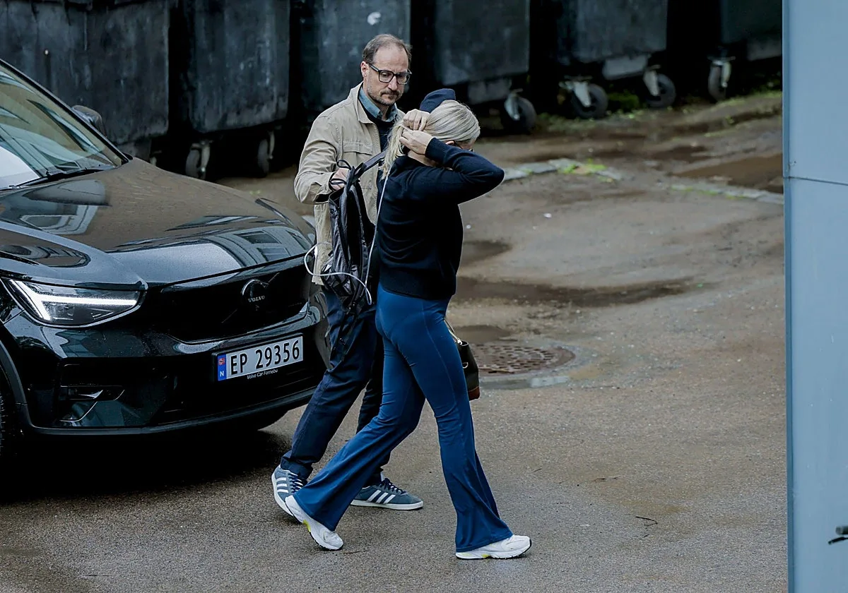 Haakon, Mette-Marit y toda la Familia Real noruega, en el hospital tras el empeoramiento del Rey Harald
