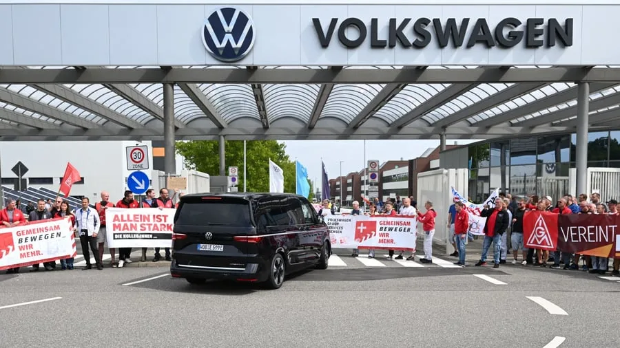 Autoindustrie: VW-Chef lobt Zwickau – Unsicherheit bleibt für Beschäftigte