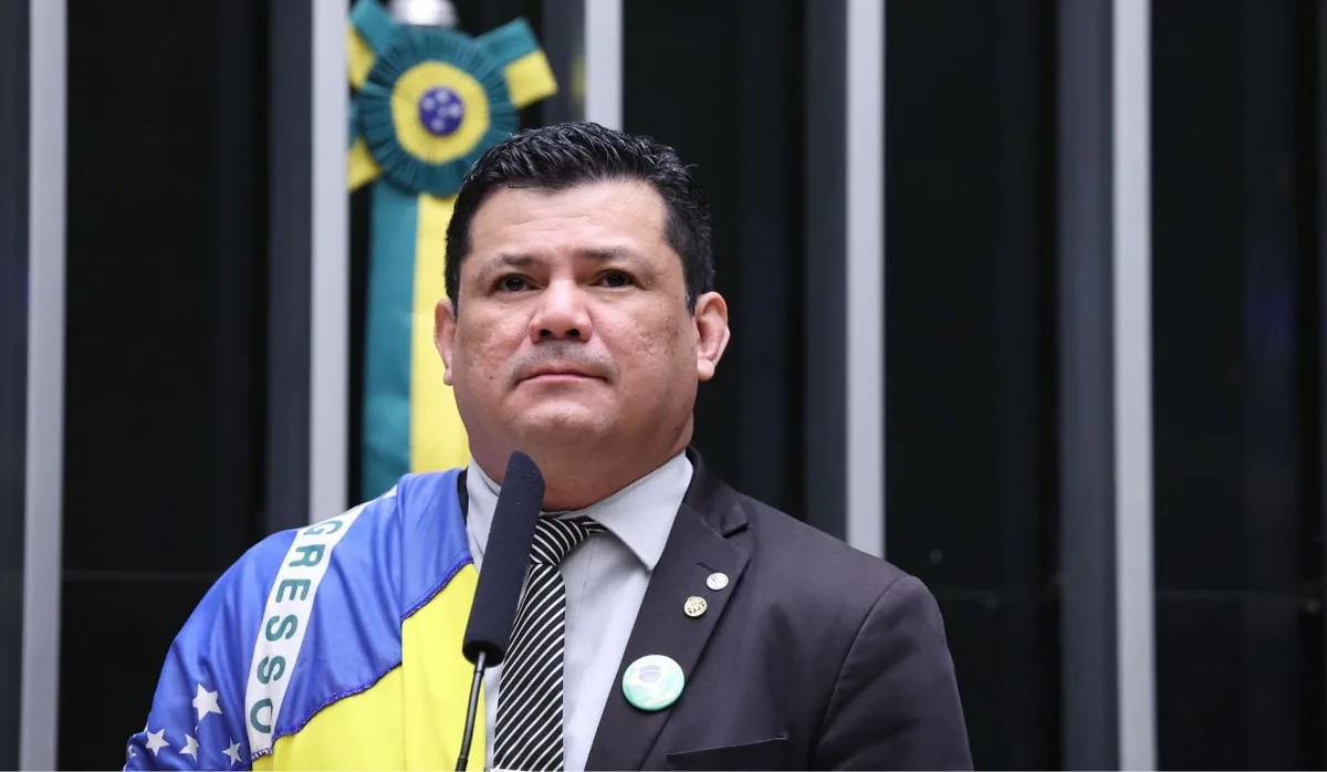 TSE mantém condenação e Gilvan da Federal volta a ficar inelegível