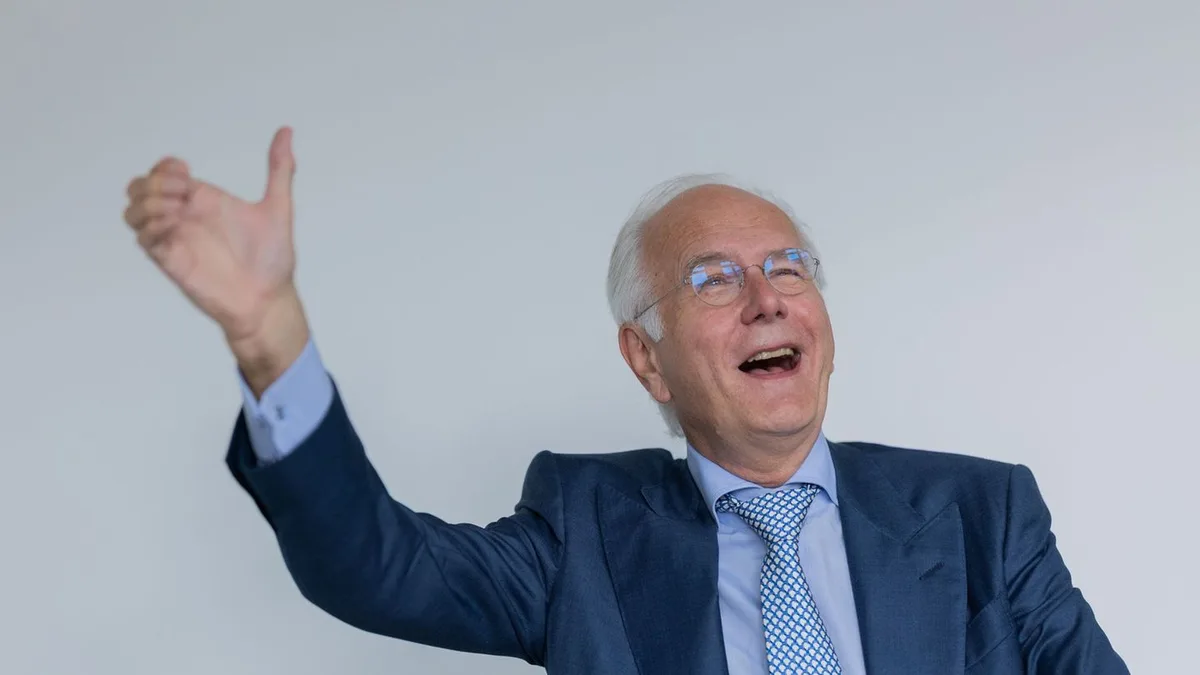 Umstieg auf Bus und Bahn: Harald Schmidt hat seinen Jaguar verschenkt