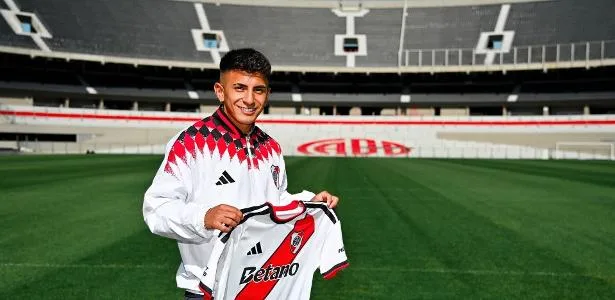 Mattos: Tentativas de contratações midiáticas afetaram elenco do Flamengo