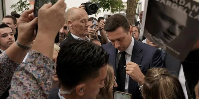 EN DIRECT, présidentielle 2027 : Jordan Bardella et Gabriel Attal à la Foire de Châlons, le PS réuni à Blois… Suivez la rentrée politique