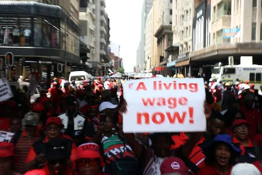 South African real salaries vulnerable to oil-driven inflation