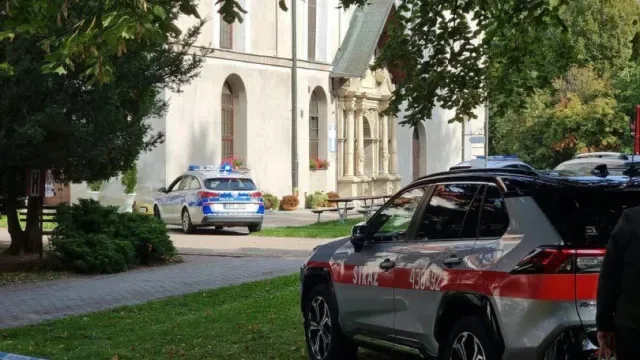Um morto e quatro feridos em ataque com faca numa abadia na Polónia