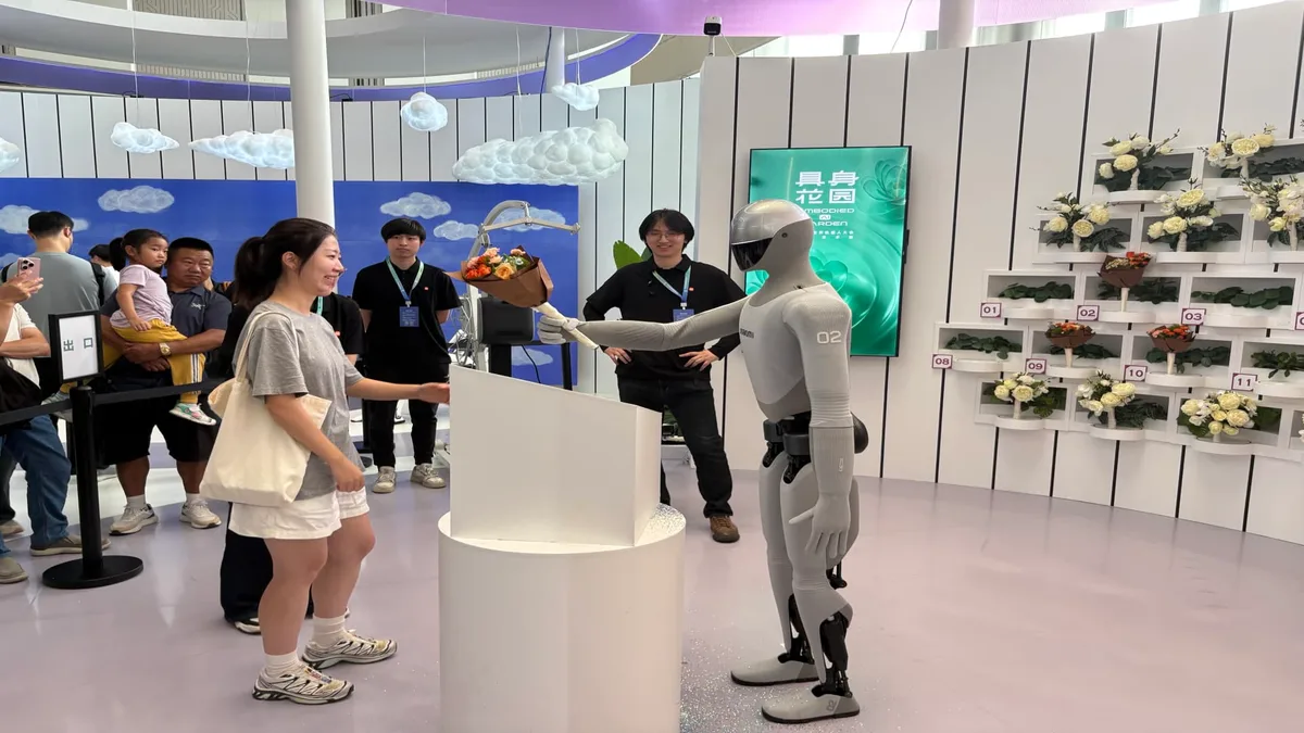 Chinese humanoid robots' biggest obstacle: humans are still (mostly) better