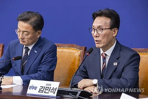 김민석 연대·통합 띄우자 조국은 靑레드팀 자처…삐걱대는 우당