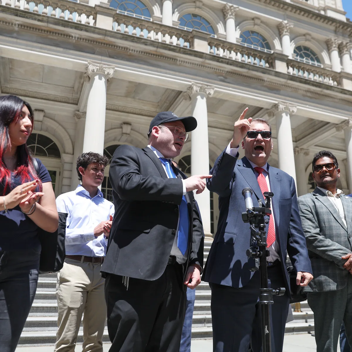 Opponents Sue to Stop Mamdani’s City-Owned Grocery Store Plan