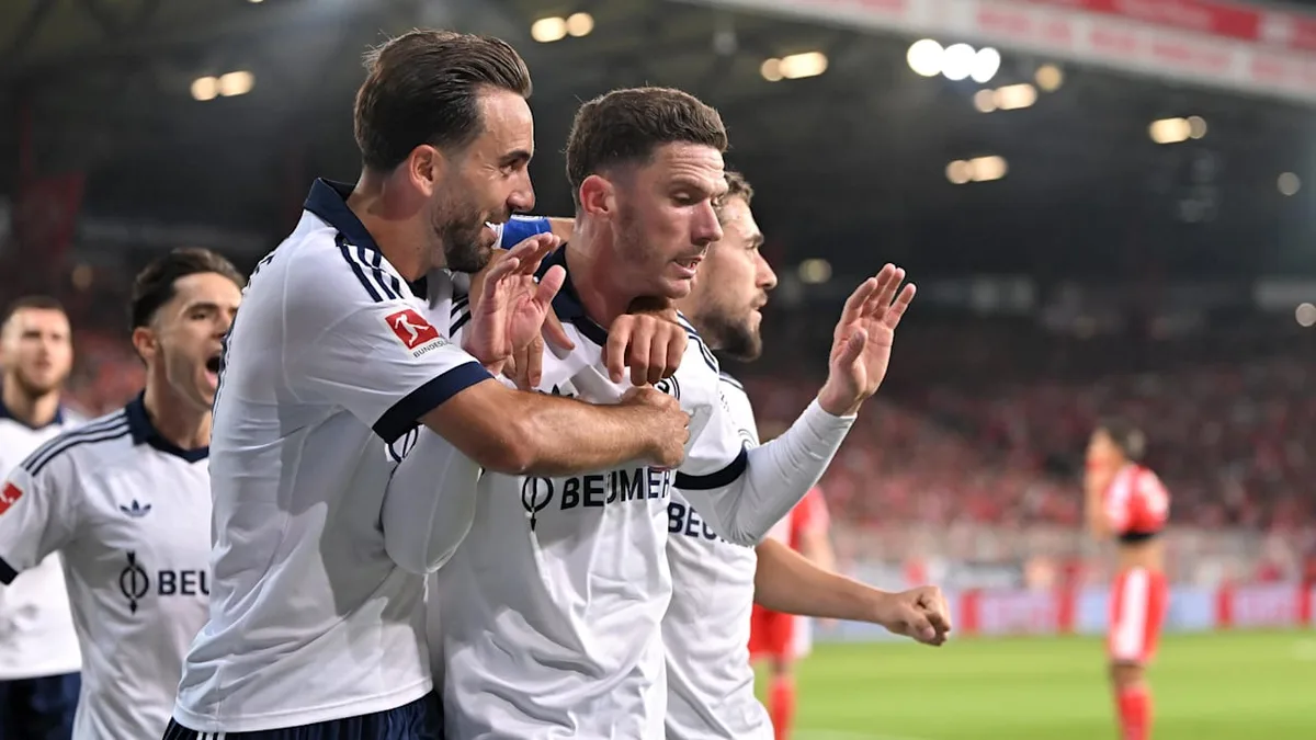 Erstes Tor für Schalke - GOALsens mit überragender Schusstechnik