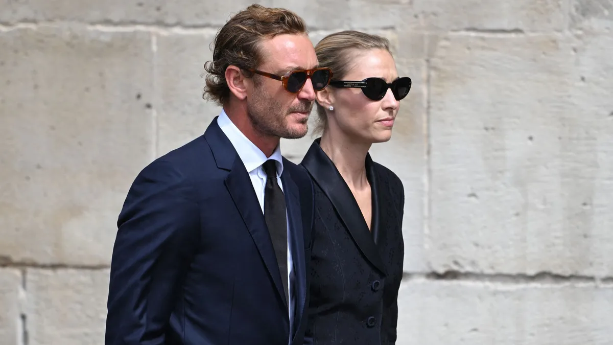 De Beatrice Borromeo y Pierre Casiraghi a Claudia Schiffer: la realeza de la moda se reúne en el funeral de Mathilde Favier, figura icónica de Dior