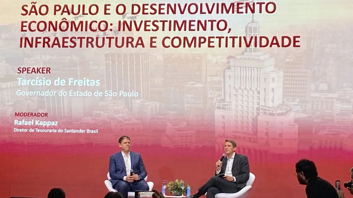Prender criminosos é “enxugar gelo”, diz Tarcísio