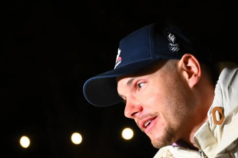 Avant sa première course cycliste professionnelle, Émilien Jacquelin se montre flou sur son retour au biathlon : « Je ne pense pas à la suite »