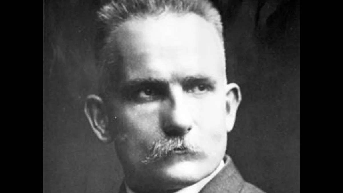 Doctors gave Seattle shipbuilder months to live; he sold his business, moved to an island and lived another 38 years