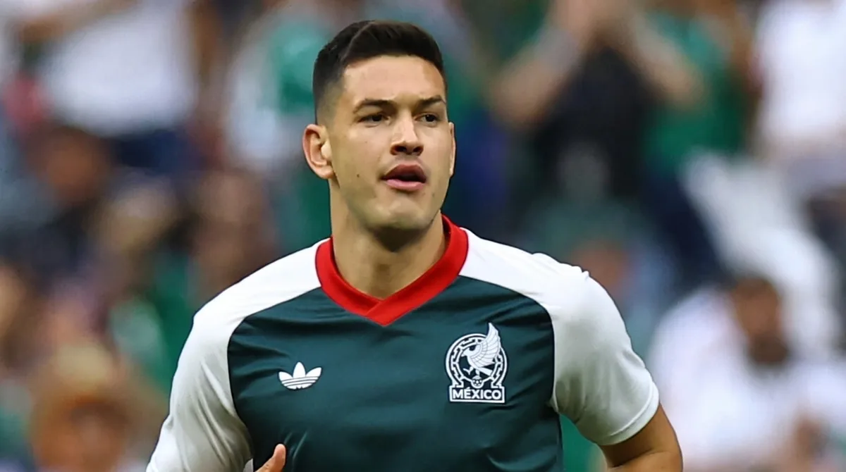 César Montes con posibilidades de volver a España: este es el equipo que buscaría su fichaje
