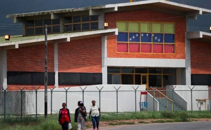 Crisis sanitaria en cárcel Fénix Lara: en menos de una semana han muerto dos presos que recibían diálisis