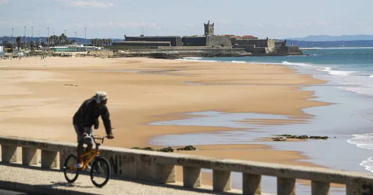 Despiste na Marginal de Cascais provoca um morto