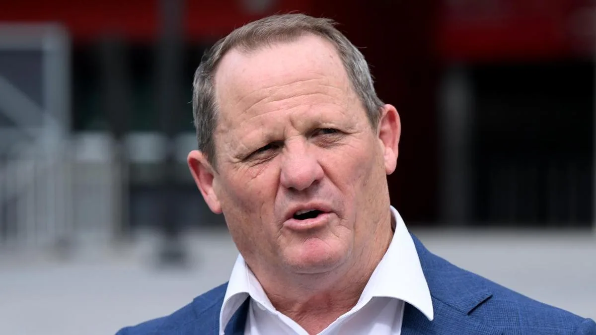 Kevin Walters announces decision to swap Kangaroos role for St Helens after Rugby League World Cup