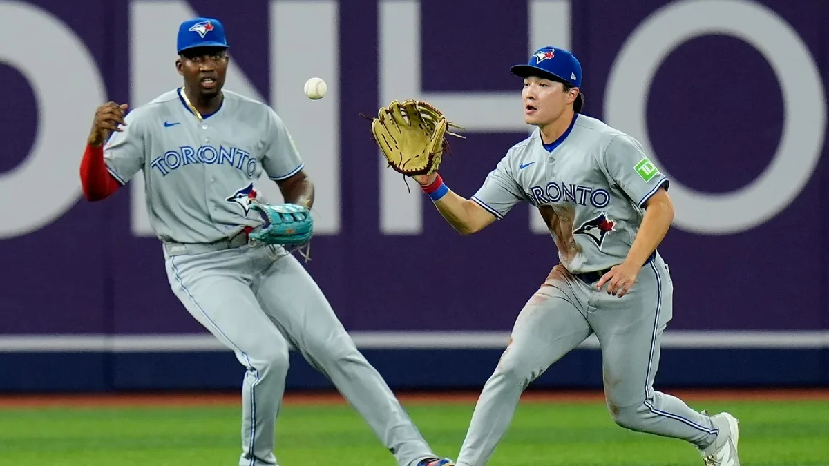 American League wild-card roundup: Blue Jays keep pace with crowded field