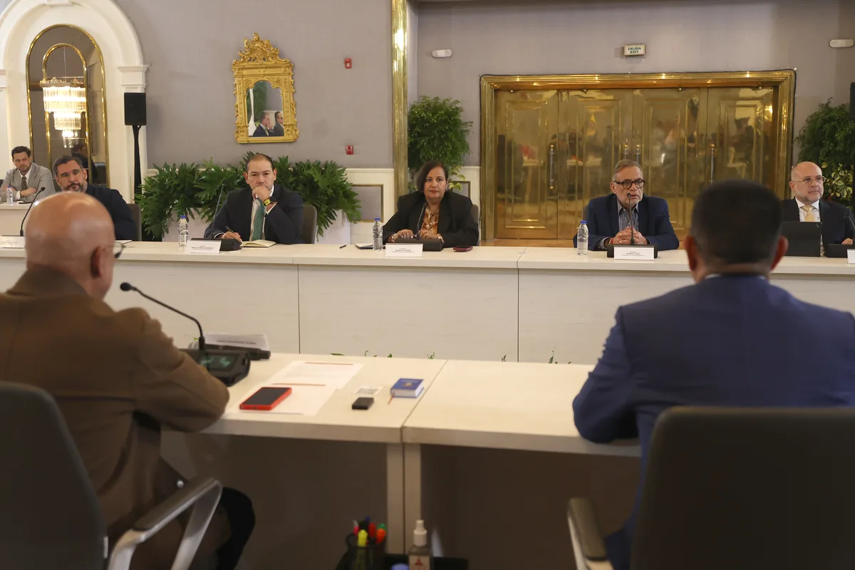 Turno para María Corina Machado tras el perdón al hermano de Delcy Rodríguez