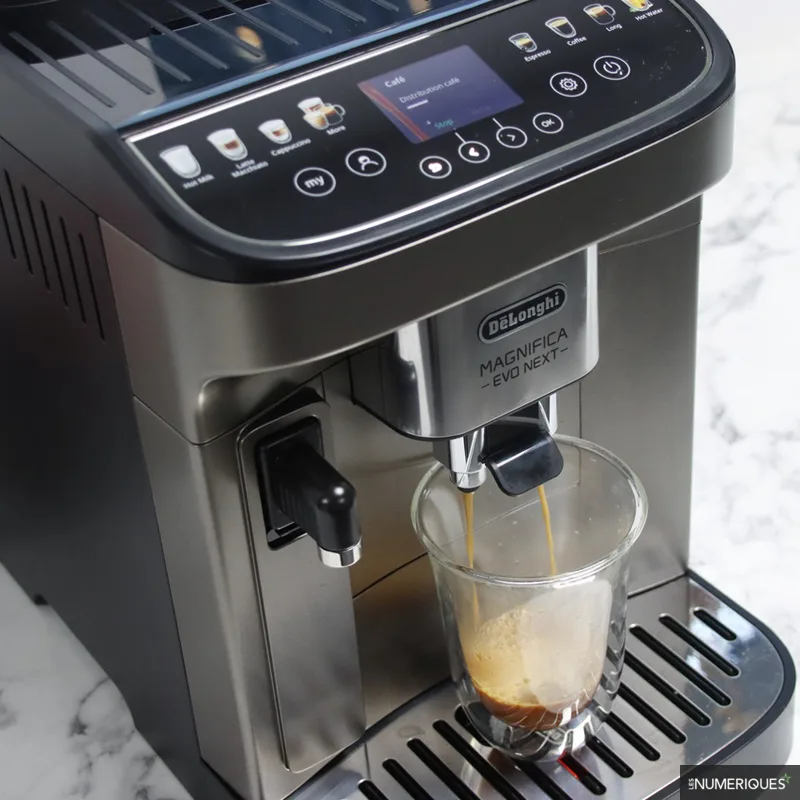 Actualité : Bon plan – La machine à café automatique avec broyeur Delonghi Magnifica Evo Next "5 étoiles" à 497,99 € (-11%)