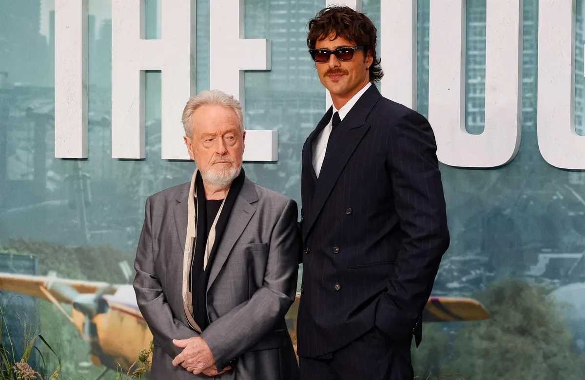 Ridley Scott relata en 'La constelación del perro' un apocalipsis que "ya está ocurriendo": "Tenemos los ojos vendados"