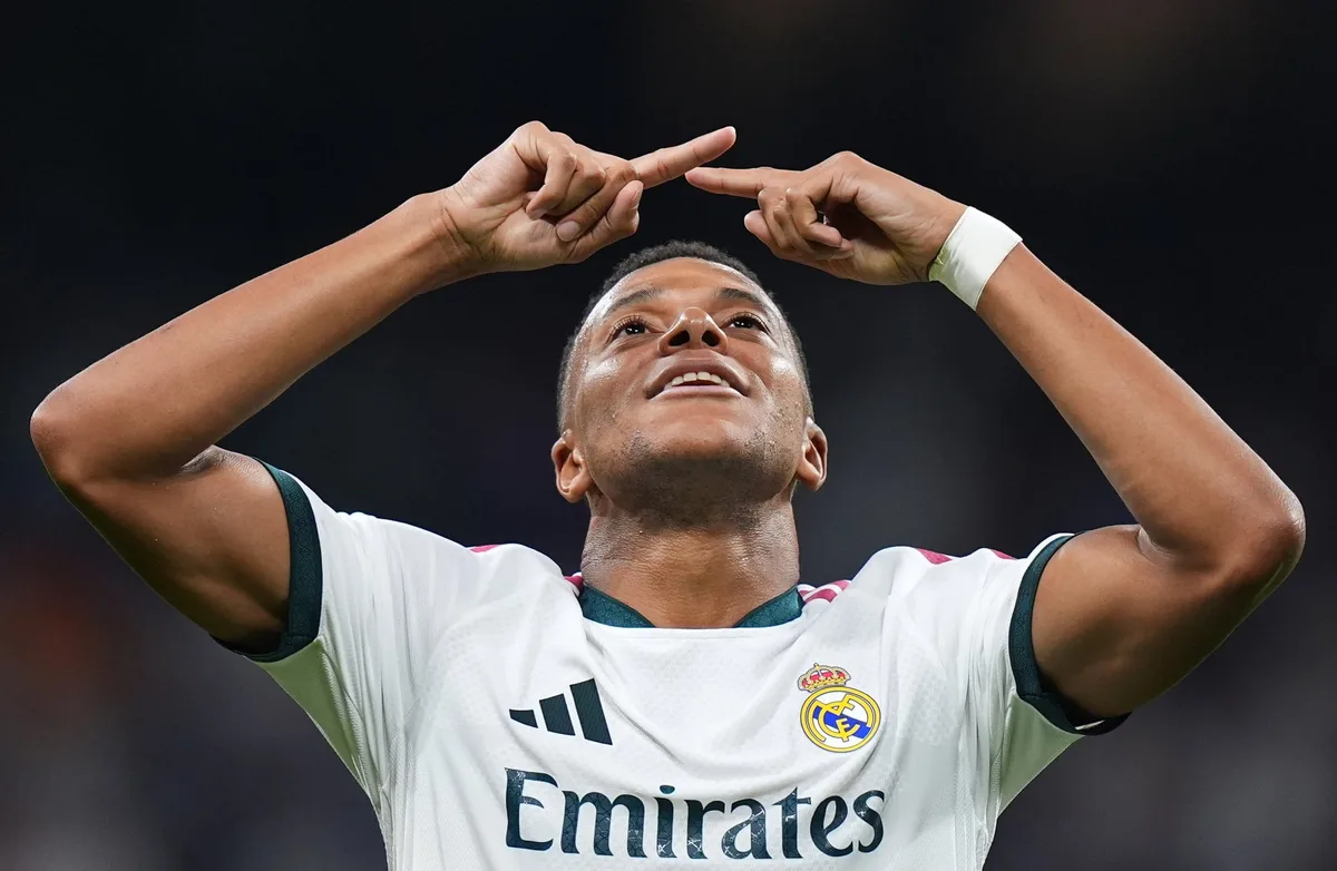 Mbappé no deja nada al azar